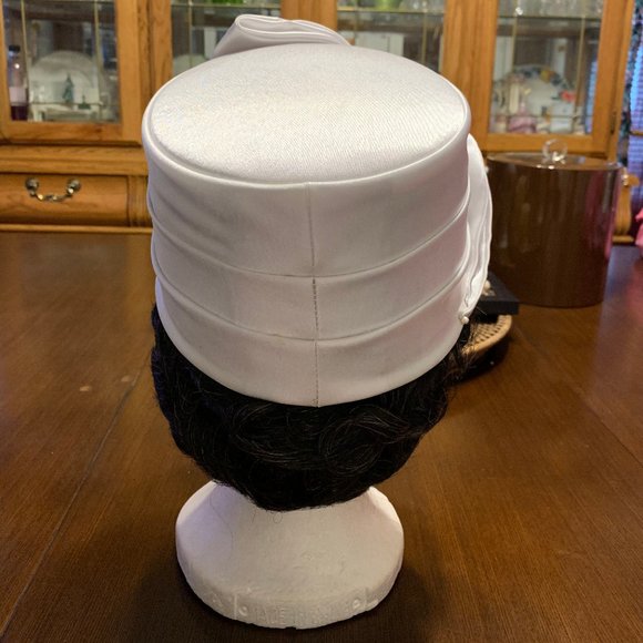 Hat - Picture 3 of 4